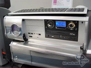 CeBIT 2004 Part 3 Coolermaster Cases / H2O cooling