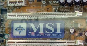 CeBit 2005: MSI 'digital' SLI bridge