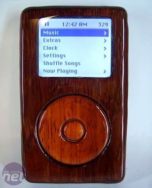 Real Wood iPod by ZapWizard Eye Candy