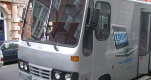 The Rock Direct mobile LAN Bus
