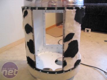 Tonkputer by Nev@Lehmä Cow-ling