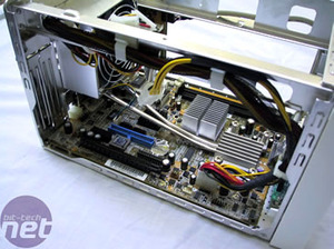 Shuttle SD11G5 Inside the chassis