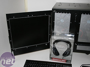 Micke's DreamHack Modding Mania Dual-screen LAN case
