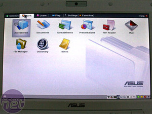 Unboxing the Asus Eee PC 900 More Pictures!
