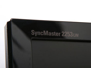 Samsung SyncMaster 2253LW 21.6