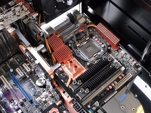 OCZ DDR2 PC2-9200 Flex II 4GB Series Building the Watercooled Beast - Continued.
