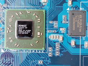 First Look: AMD 790GX IGP and SB750 AMD 790GX and SB750: What's New?