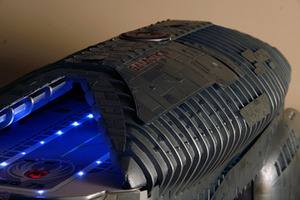 Read, Vote, Win - Mod of the Year 2008 Battlestar Galactica Case by Brian Carter