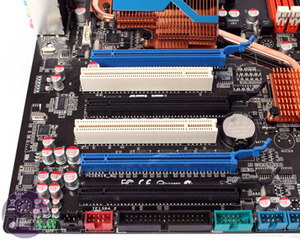 *Asus M4A79-T Deluxe Board Features and Layout