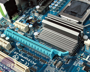 First Look: Gigabyte GA-P55-UD5 motherboard First Look: Gigabyte GA-P55-UD5