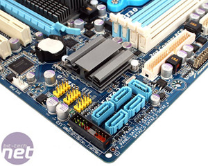 *Gigabyte GA-MA785GMT-UD2H Review Board Layout