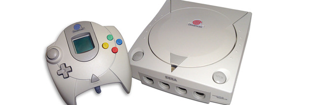 Remembering the Sega Dreamcast Dreamcast Hardware: Controllers, Piracy and VMUs