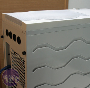 First Look: BitFenix Colossus and Survivor Cases First Look: BitFenix Colossus