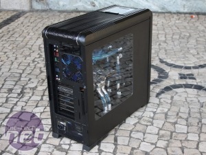 Mod of the Month November 2011  CM 690 II - Mariazinha by mordillo