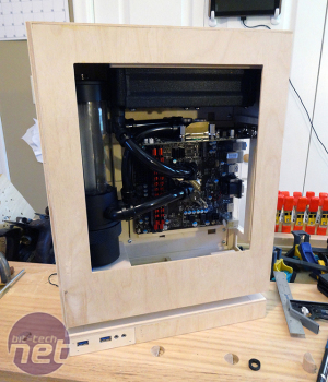 Mod of the Month September 2014 in association with Corsair Mini Watercooled HTPC by Mosquito