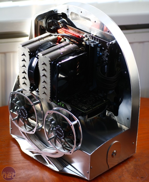 Bit-tech Mod of the Year 2015 In Association With Corsair MATX air cooled gaming rig by Waynio