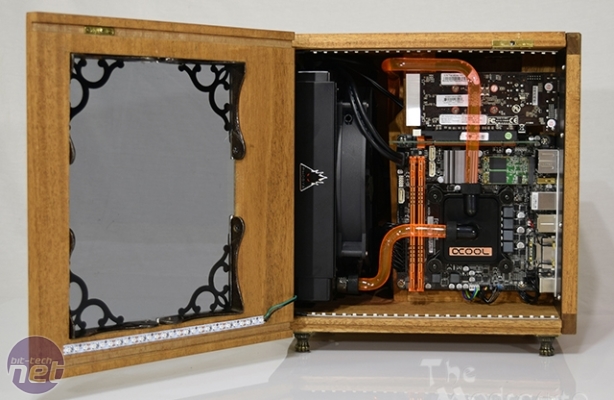 Bit-tech Mod of the Year 2015 In Association With Corsair Victorian Desktop by Mosquito