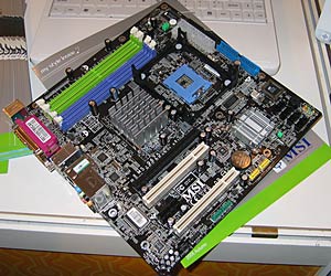 Pentium M gets closer to enthusiasts