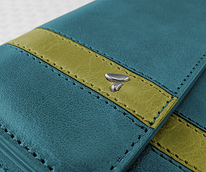 Vaja release funky PSP cases
