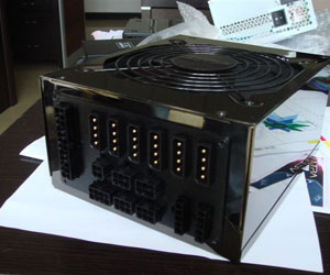 Ultra modular 1kW PSU spy shots