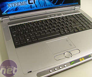 17" screen, Company of Heroes - nice.