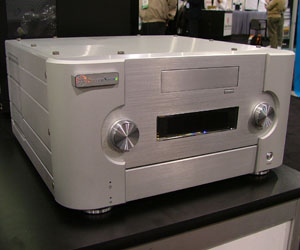 The new high-end media line, dubbed "Crown", will be led by this aluminum beauty, the CW02, starting in March 2007.