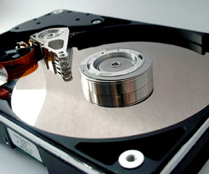 Hitachi may well be the first to ship a 1TB hard drive.