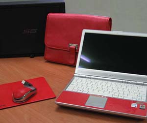 Asus auctions for charity