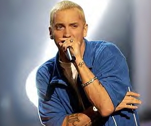Eminem sues Apple for iTunes music downloads
