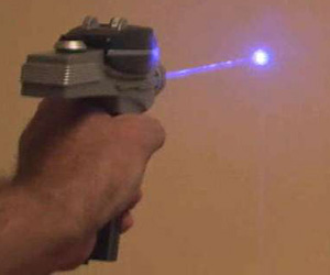 "Set phasers to 'read discs of better than DVD quality',  Mr Sulu!"
