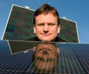 Nanosolar ships 'cheap' solar cells
