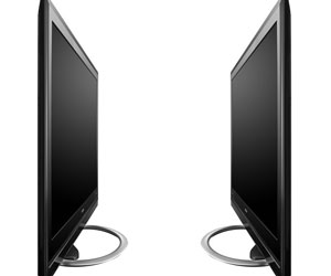 Hitachi unveils 1.5”-thick plasma