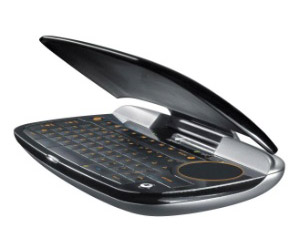 "Look, I'm smaaaallll!" - The clamshell diNovo features a touch click-pad and backlit keys.