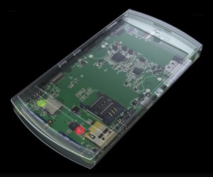 The prototype handset allows connection to a HDTV via HDMI for 720p video playback.