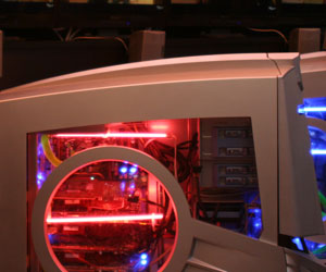 Foxconn Ultra ATX cases - huuuuuge.