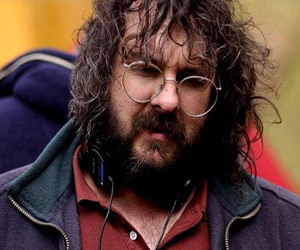 Microsoft has confirmed it is now hiring developers for a Halo game led by Peter Jackson.