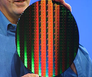 Intel, Samsung Electonics and TSMC have collectively agreed to push forwards with plans to move to 450mm wafer production, starting in 2012.