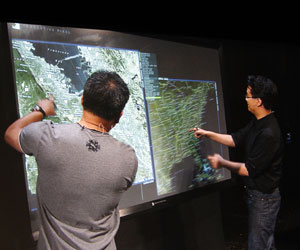 Jeff Han gets all Minority Report on us at Nvision