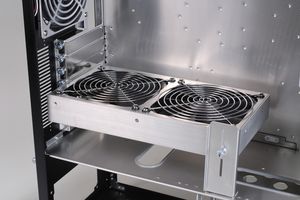 Lian-Li launches the EX-H34 HDD rack mount kit and the BS-08 Fan blower