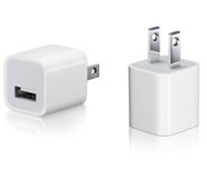 Apple recalls iPhone power adaptors