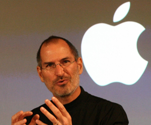Steve Jobs returns to work after medical leave
