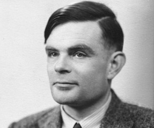 Brown apologises for Turing's treatment