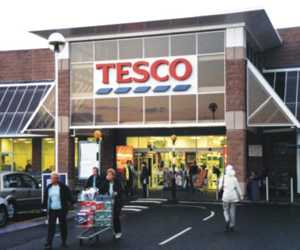 UK game retailers angry at supermarket prices