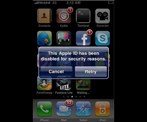 iPhone hackers banned from App store