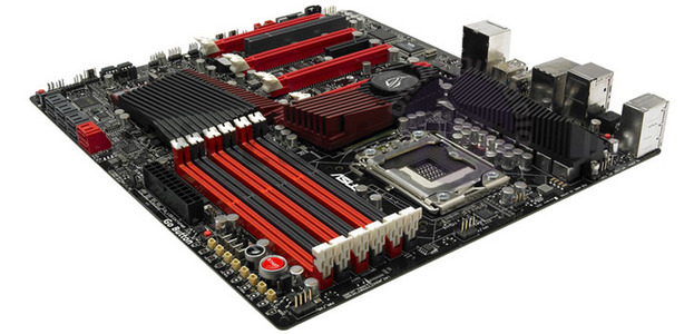 Asus Rampage III Extreme pictured, detailed Asus Rampage III Extreme pictured, spec'd