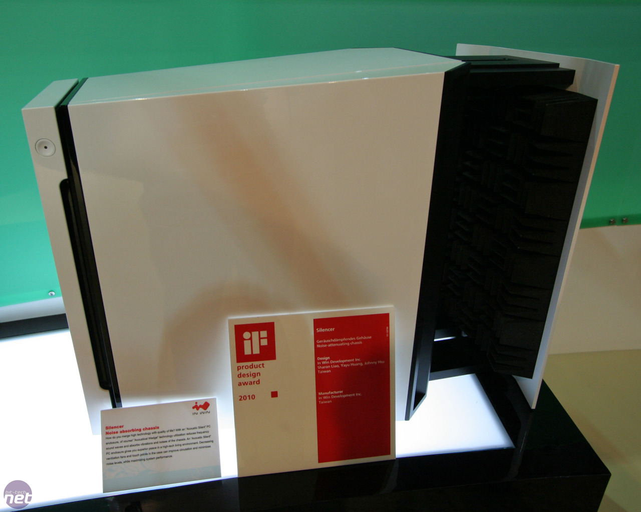 http://images.bit-tech.net/news_images/2010/06/in-win-shows-off-sound-proof-space-case/inwin-silencer-2.jpg