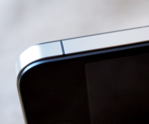 iPhone 4 Signal Problem Verified