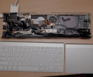 Modder creates MacBook Keyboard