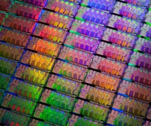 Intel resumes shipping of faulty Sandy Bridge chipsets