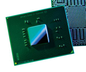 Intel launches 6-8W Atom S1200 server chips